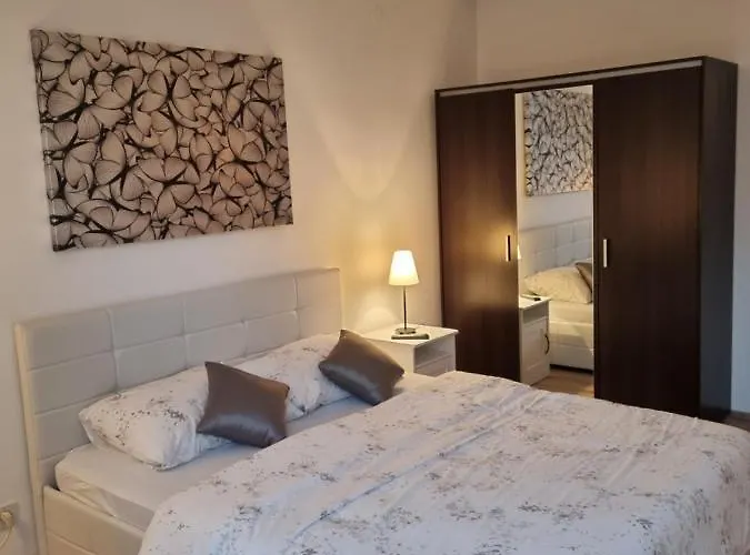Luxury Nuneni Lägenhet