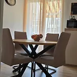 Apartment Luxury Nuneni Split