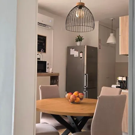 Luxury Nuneni * سبليت