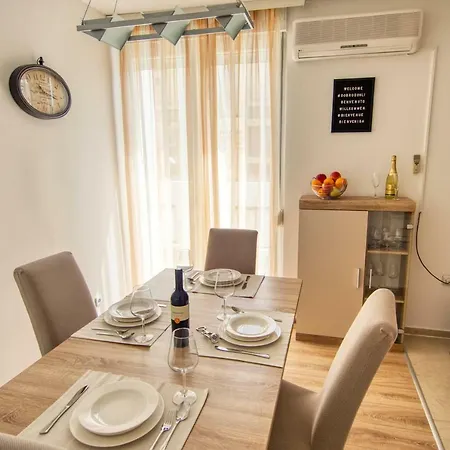 Luxury Nuneni Apartment *
