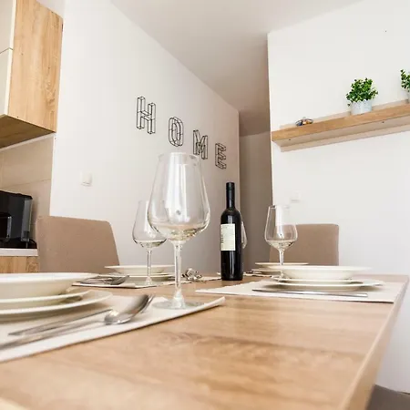 Luxury Nuneni 아파트 스플리트